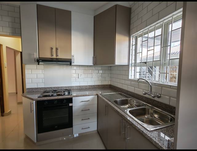 3 BEDROOM APARTMENT TO LET IN OVERPORT